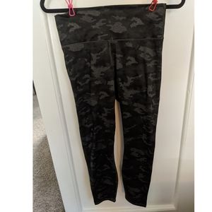 Fabletics Camo Powerhold Leggings